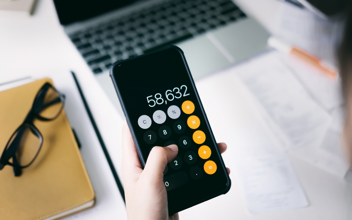 Interaktivní kalkulačka nákladů na zahraniční platby Kalkulačka poplatků s interaktivními poli pro různé scénáře